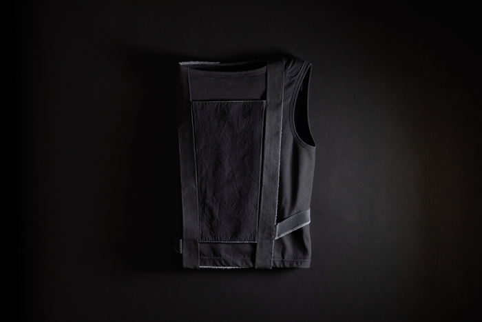 Hero shot of black core band with anti-roll edge, on obsidian